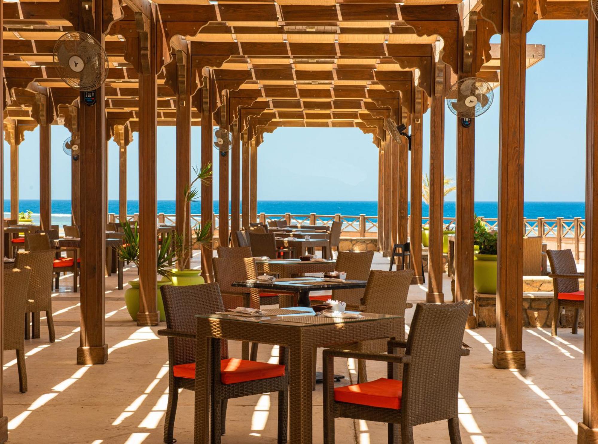 Novotel Marsa Alam Beach Resort El Qoseir Exterior photo