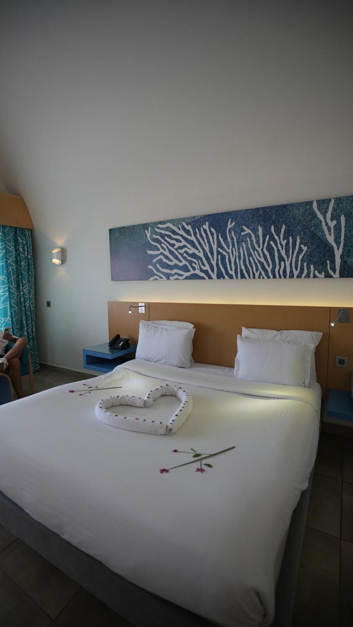 Novotel Marsa Alam Beach Resort El Qoseir Exterior photo